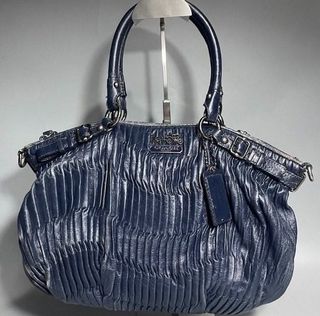 (Category: ) located in . Submitted by rufus_apparel (Listing ID 1464302583, Image 1). Description: .