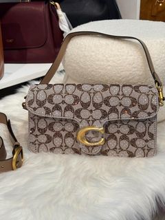 (Category: ) located in . Submitted by bagsboutiqueph (Listing ID 1464189152, Image 1). Description: .