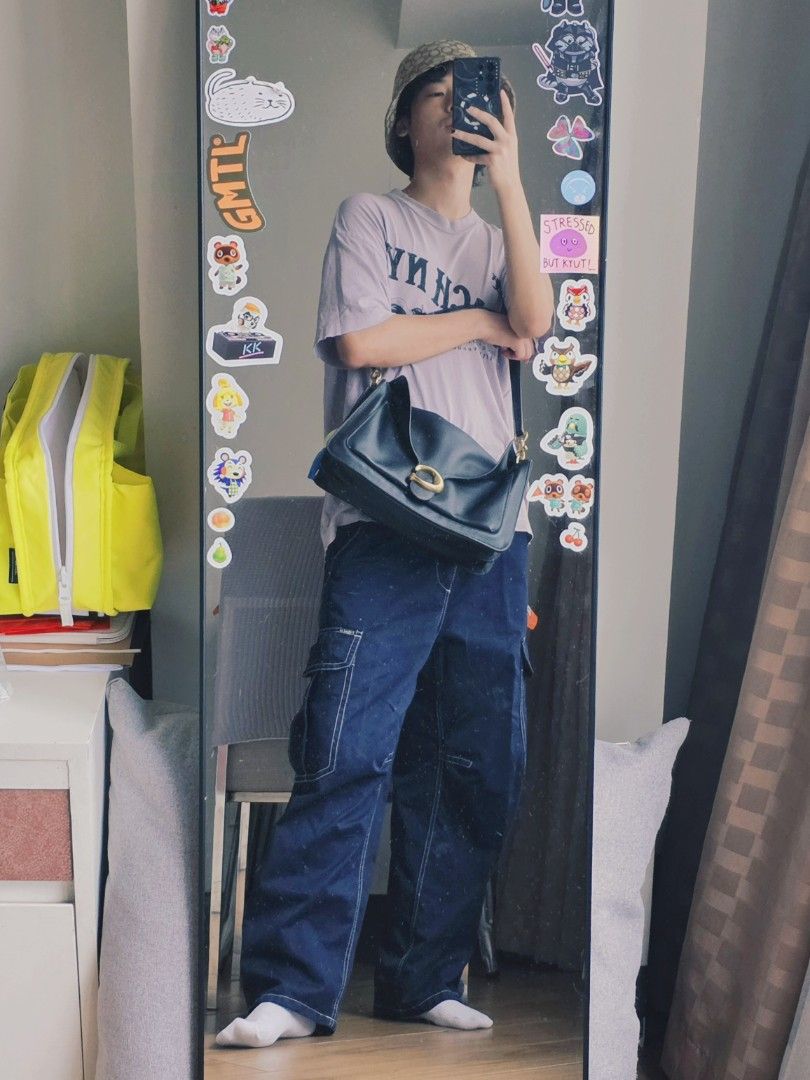 coach tabby 36 (Category: Luxury Bags & Wallets) located in Manila. Submitted by adamzhou0595071 (Listing ID 1464210389, Image 3). Description: bought this year tabby 36（runway big tabby） still selling in coach shops shop selling price around 60k my price：35k deal offline only，meet in one central makati （have dusty bag、shopping bag） very new，only used few times，can check in person first.