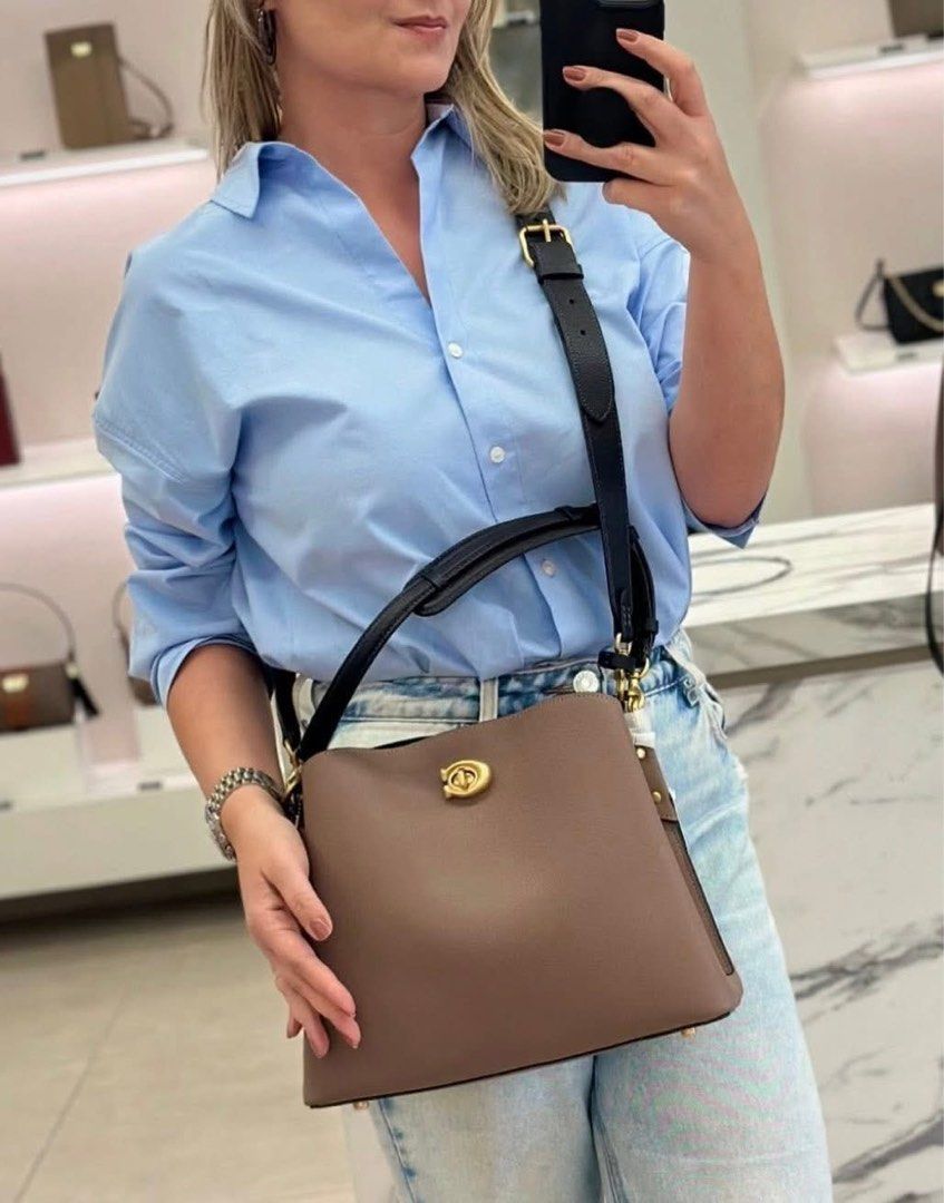 Coach Willow (Category: Shoulder Bags) located in Binan City. Submitted by pinkykeenshop (Listing ID 1464241058, Image 2). Description: .