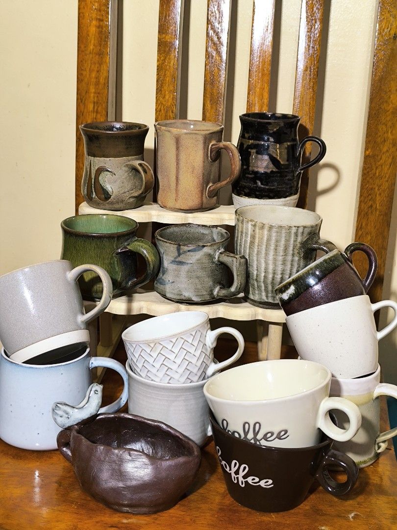 Coffee Mugs (Category: Coffee & Tea Tableware) located in Pangil. Submitted by kopee_matcha (Listing ID 1464191519, Image 1). Description: 16 pcs take all tawad ko pa yung ibang mugs dito ☺️.