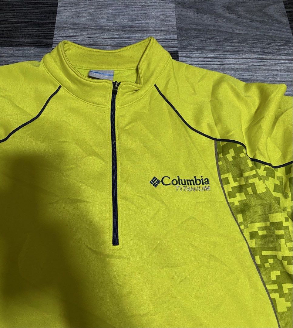 Columbia - 1/2 Zip. Fleece Jacket (Category: Coats, Jackets and Outerwear) located in General Santos City (Dadiangas). Submitted by castilloed98 (Listing ID 1464181372, Image 2). Description: Columbia 1/2 Zip. Fleece Jacket Size.L Dimes.21x28 No Issue 💵500 + SF✈️ DM📩 📍Gensan..