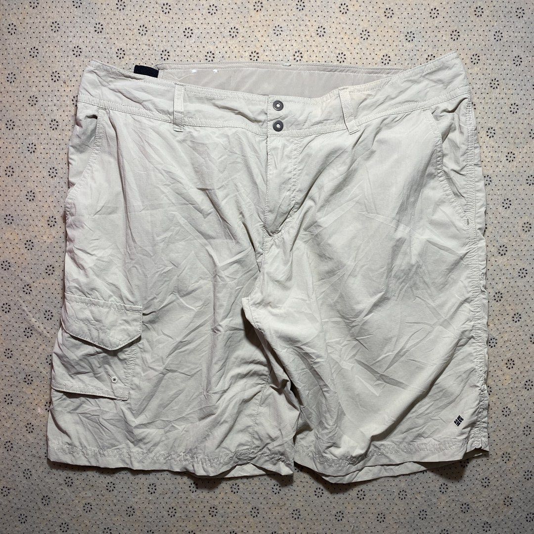 Columbia Omni-Shade Cargo Short (Category: Shorts) located in Nasipit. Submitted by yopey (Listing ID 1464304579, Image 1). Description: Columbia Omni-Shade Outdoor Cargo Shorts / Hiking Shorts (Size 16) Dimes: Condition: Vgood Price: 199.