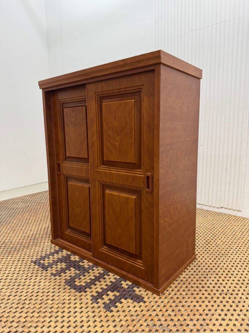 Compact sliding Show cabinet (Category: Other Home Furniture) located in Malolos. Submitted by ramoslaras82250 (Listing ID 1464276435, Image 2). Description: .