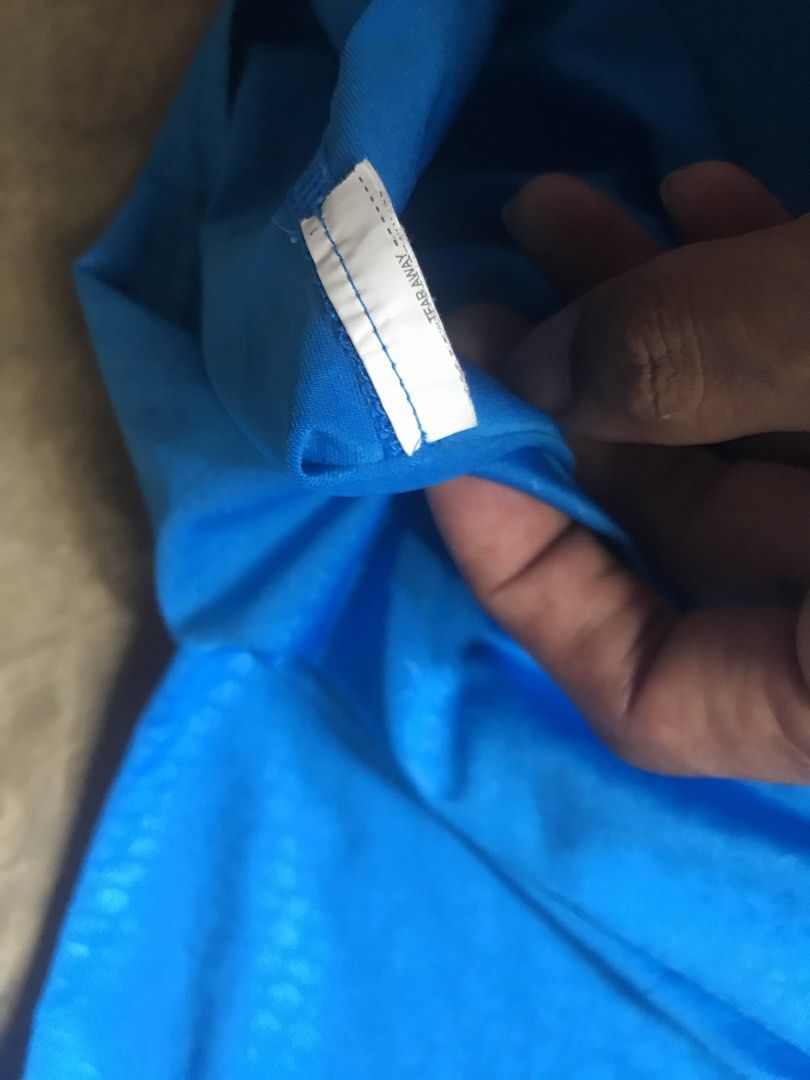 COMPRESSION/DRIFIT UA (Category: Activewear) located in Naga. Submitted by gemsin.bins (Listing ID 1464198561, Image 3). Description: .