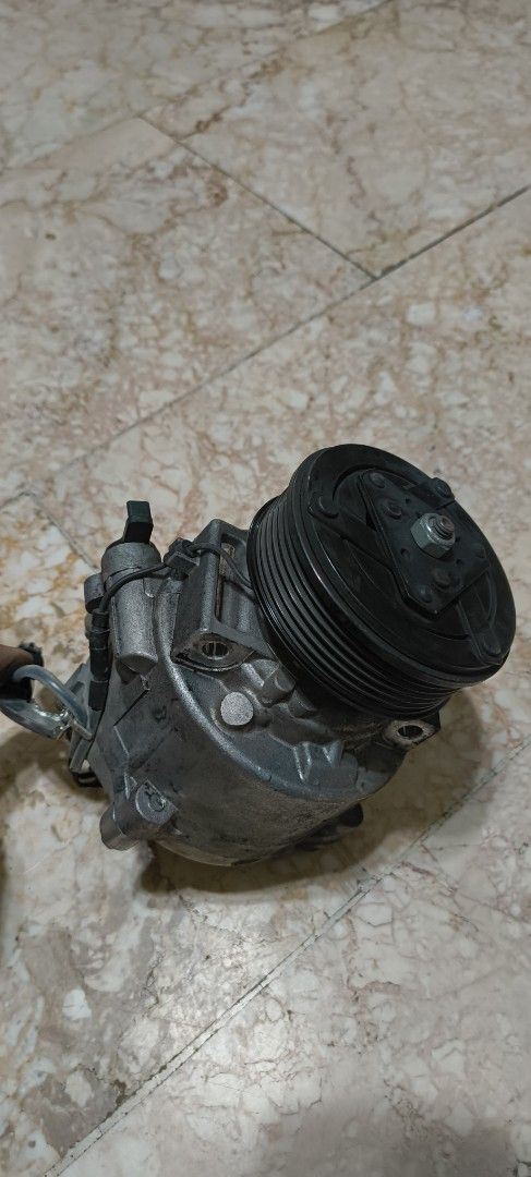 Used Compressor Mitsubishi L300 Euro 4 (Category: Engine and Aircon Parts and Accessories) located in Davao. Submitted by jonesmagpali (Listing ID 1464145353, Image 2). Description: Compressor for Mitsubishi L300 Euro 4 Model - 0953 952 2074.
