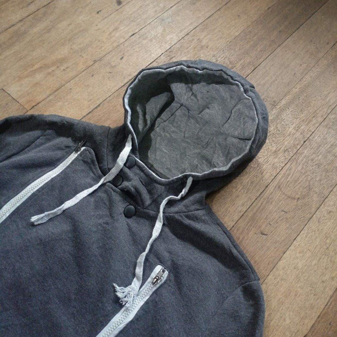 Consignment Random Korean Inspired hoodie szS-M🤩 (Category: Others Tops) located in Cebu City. Submitted by jollyastute (Listing ID 1464187401, Image 2). Description: Consignment Random Korean Inspired hoodie szS-M🤩 Widgth 21.5 × Length 25.5🌿 Best fits on: S-M✅ Washed ready to wear✅ 10/10 color rates ✅ Guaranteed no issue✅ Very presentable ✅ Pack with an obb clear plastic to maintain the condition of the item✅ DISCLAIMER: Please note that I Co