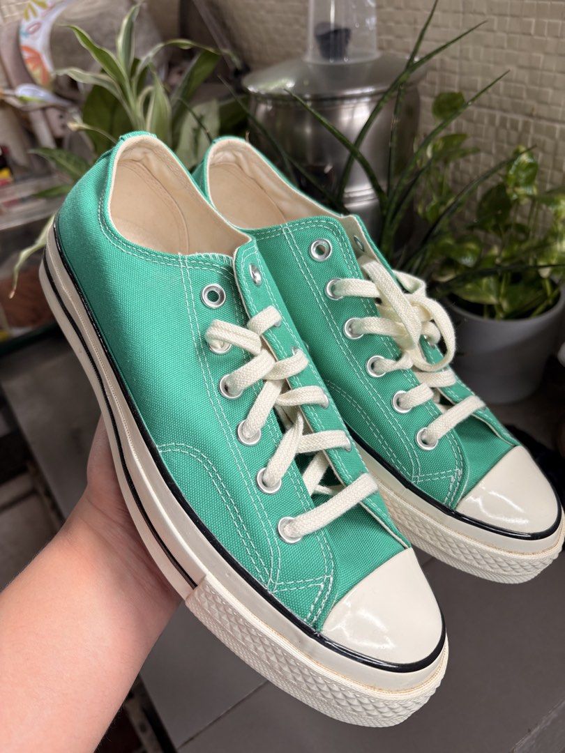 Converse Chuck Taylor Size US Men’s 8 (Category: Sneakers) located in Manila. Submitted by kjdelacuesta (Listing ID 1464221924, Image 1). Description: Chuck Taylor All Star 1970’s Low-top Sneaker in Court Green/Egret/Black - Brand new from Australia - No box included - Received this as a gift/pasalubong in 2022 but wasn’t able to use at all - Features white laces and white toe cap - Perfect for everyday wear - Known for being super comfy and styl