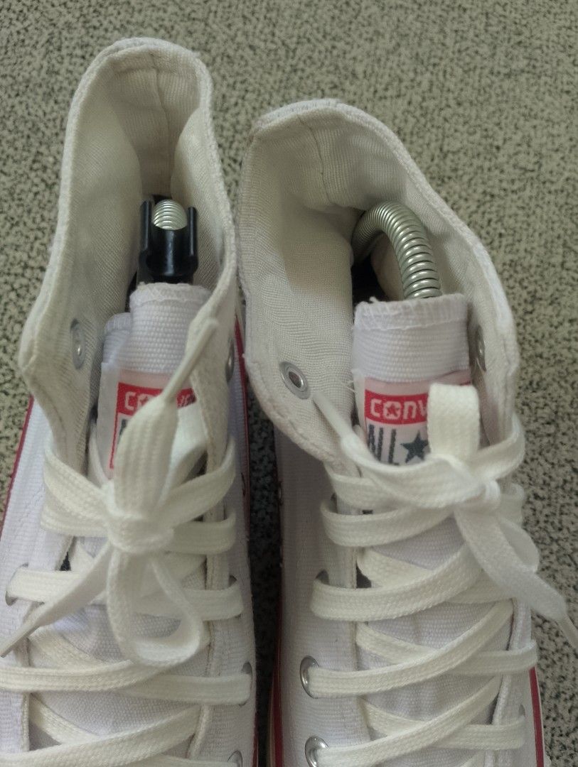 Converse Sneakers (Category: Sneakers) located in Cabadbaran. Submitted by ztsfinds (Listing ID 1464191037, Image 3). Description: Condition: Lightly Used ✨ HIGHLIGHTS: Excellent Sole Condition: Has NO heel drag and NO toe drag. The bottom rubber tread is fully intact and has barely any wear. Fresh Laces: Fitted with brand-new crisp white shoelaces. Cleaned: Already fully washed and sanitized. (Note: Some minor permanent cosmetic dirt marks remai