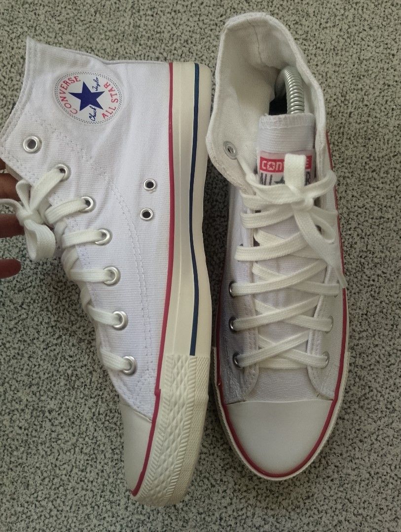 Converse Sneakers (Category: Sneakers) located in Cabadbaran. Submitted by ztsfinds (Listing ID 1464191037, Image 1). Description: Condition: Lightly Used ✨ HIGHLIGHTS: Excellent Sole Condition: Has NO heel drag and NO toe drag. The bottom rubber tread is fully intact and has barely any wear. Fresh Laces: Fitted with brand-new crisp white shoelaces. Cleaned: Already fully washed and sanitized. (Note: Some minor permanent cosmetic dirt marks remai