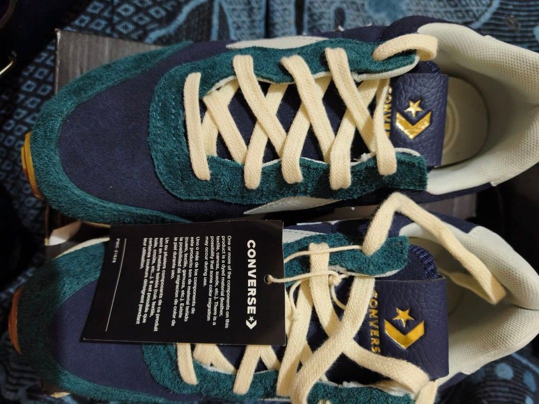 Converse Sneakers Navy Teal Suede (Category: Sneakers) located in Pasig City. Submitted by rnr2026 (Listing ID 1464212050, Image 1). Description: Converse Size: 8 male size Brandnew Orig price: 4500 Selling Price: 3500php.