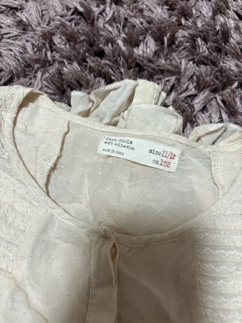Coquette Tops Bundle (Category: Sleeveless) located in Quezon City. Submitted by jjccly (Listing ID 1464314457, Image 3). Description: take all for 200! no flaws/issues for xs-s frames .