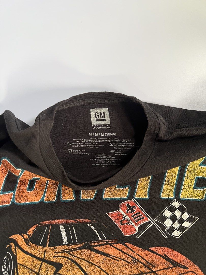 Corvette High Performance Graphic T-Shirt (Category: Tshirts & Polo Shirts ) located in Baler. Submitted by allthrifted31 (Listing ID 1464286467, Image 3). Description: - Vintage-style black t-shirt - Features a classic Corvette graphic - Text reads 'Corvette High Performance' - Made from comfortable material - Perfect for car enthusiasts and retro style lovers - Size: M/M (fits 38/40 chest).