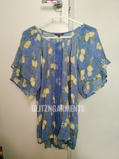 (Category: ) located in . Submitted by glitzngarments (Listing ID 1464140482, Image 1). Description: .