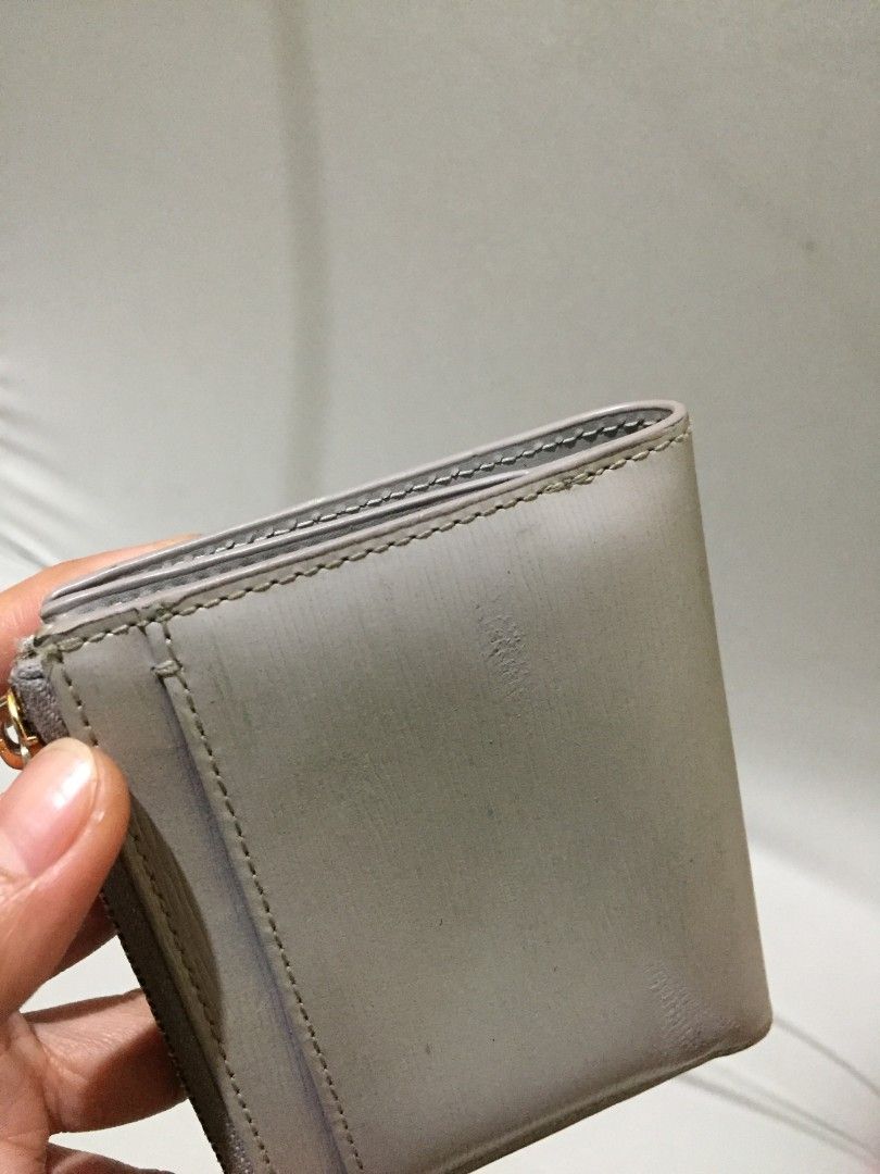 Couronne Stephanie Mini Coin Wallet, (Category: Wallets & Card holders) located in Bulacan. Submitted by assorted.items (Listing ID 1464295103, Image 2). Description: Aesthetic & ChicFound the perfect everyday companion. 🤍Simple, sleek, and strictly the essentials.Current mood: Minimalist and organized. 🪙Little details that make a big difference..