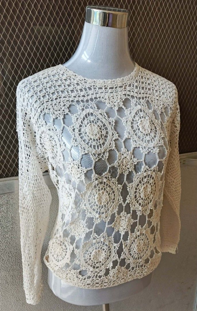 Cream Crochet Long Sleeve Top (Category: Longsleeves) located in Cebu City. Submitted by violacloset (Listing ID 1464290550, Image 2). Description: Measurements: length: 22 width: 17 .