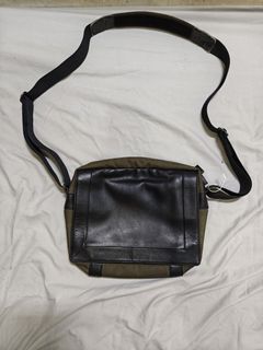 (Category: ) located in . Submitted by jaysthrift (Listing ID 1464227729, Image 1). Description: .
