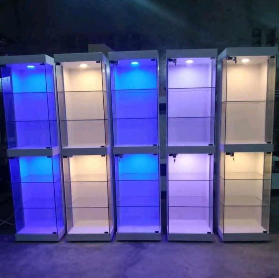 CURIO GLASS CABINET DISPLAY WITH PIN LIGHT (Category: Other Home Furniture) located in Mabalacat. Submitted by arlenemamangun01 (Listing ID 1464345066, Image 1). Description: .