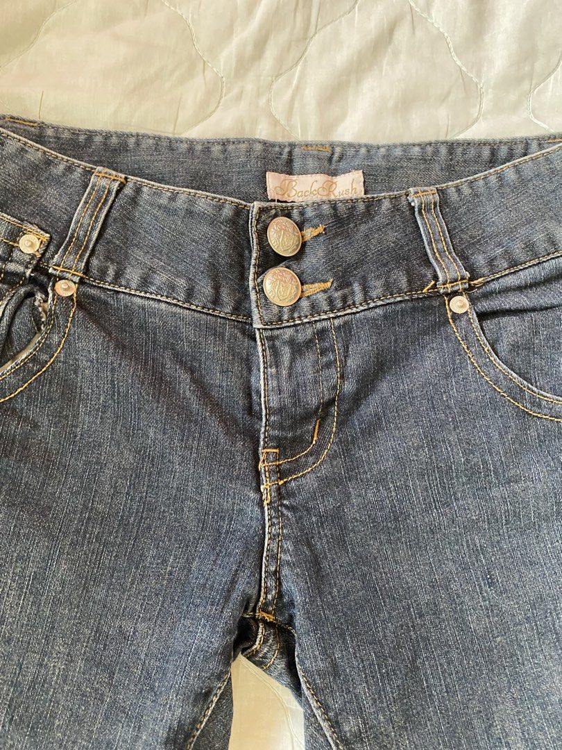 Dark Wash Capris Jeans (Category: Jeans) located in Quezon City. Submitted by viacb (Listing ID 1462167885, Image 2). Description: waist: 30 inches length: 26 inches mop: gcash mod: jnt *location: quezon city .