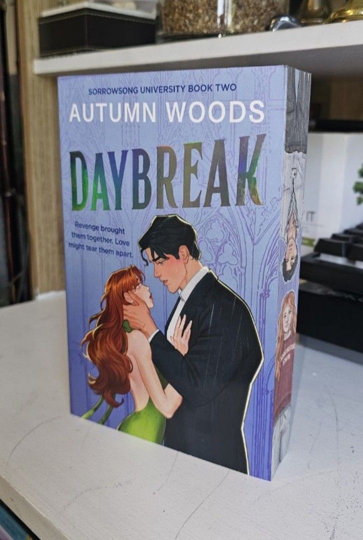 Daybreak Sprayed Edge (Category: Storybooks) located in Manila. Submitted by swiftieog (Listing ID 1464349258, Image 1). Description: ON HAND.