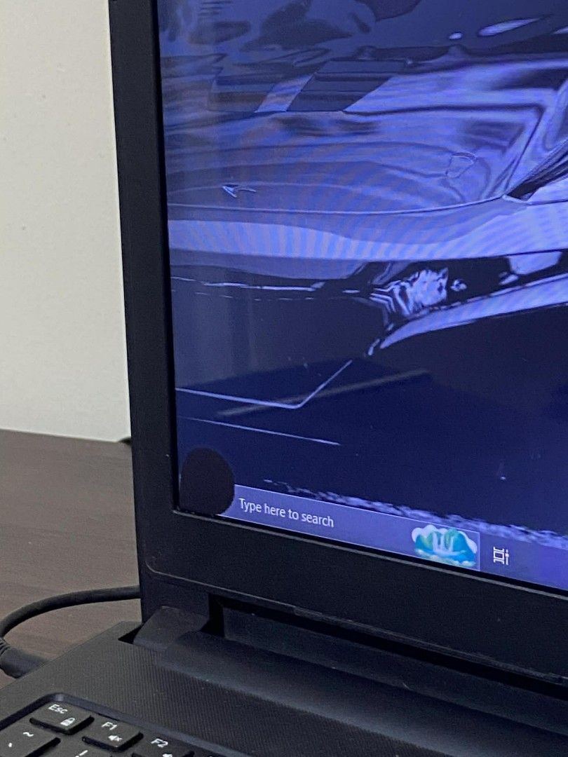 dell inspiration 5555 (Category: Laptops & Notebooks) located in Pasig City. Submitted by indaythirft (Listing ID 1464216381, Image 3). Description: issue agad: wala na tong bat pero pwede mo nmn isaksak gmagana sya my small round dot sa screen but gmgana nang maayos un lang po working good nkakapaglaro pa jan ng cs.