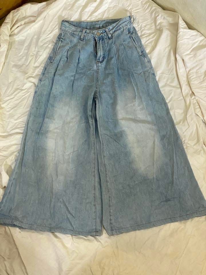 denim pants (Category: Jeans) located in Binalonan. Submitted by vpieces (Listing ID 1464315723, Image 1). Description: 24-25.