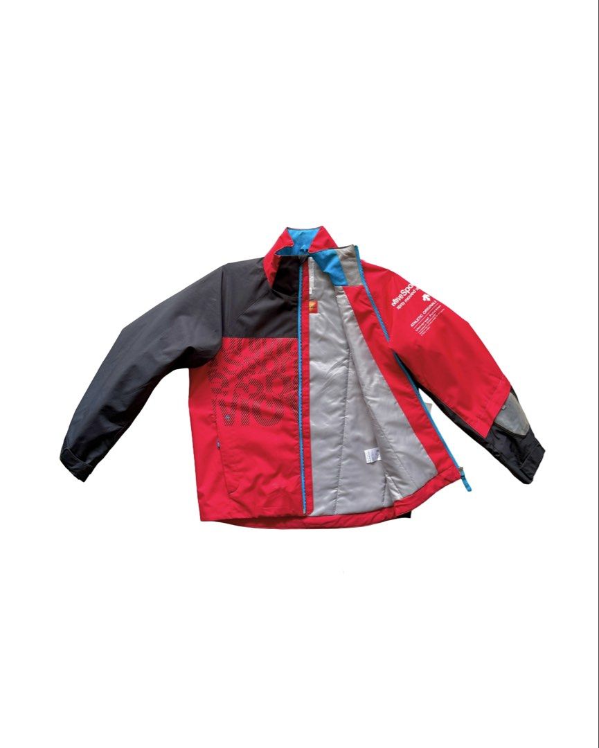 DESCENTE Printed Jacket (Category: Coats, Jackets and Outerwear) located in Manila. Submitted by morf_sply (Listing ID 1464207531, Image 2). Description: Lightweight jacket made of cotton fabric. High neck with printed designs and zipped welt hip pockets. Long sleeves with ribbed cuffs. Ribbed trims. Zip-up front. Shoulder Width 17 in Pit to Pit 21 in Length 25 in Sleeves 24 in.