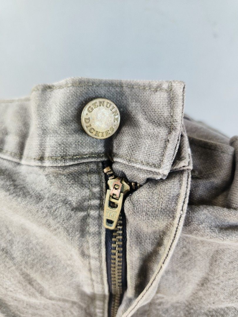 Dickies Carpenter Pants Workwear (Category: Jeans) located in Polomolok. Submitted by coolwater_eg (Listing ID 1464204420, Image 3). Description: - Classic Dickies carpenter pants - Durable workwear style - Khaki tan colorway - Iconic utility pocket - YKK zipper closure - Perfect for everyday wear or work.