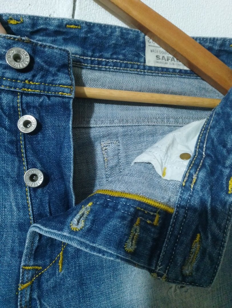Diesel (safado) (Category: Jeans) located in Iligan City. Submitted by jh_pr0 (Listing ID 1464162152, Image 3). Description: Diesel safado Like new 32 actual tape 41 length 7" hem 850+sf.