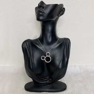 (Category: ) located in . Submitted by posh_avenue888 (Listing ID 1464214586, Image 1). Description: .