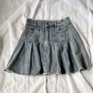(Category: ) located in . Submitted by petalfinds_ (Listing ID 1464238757, Image 1). Description: .