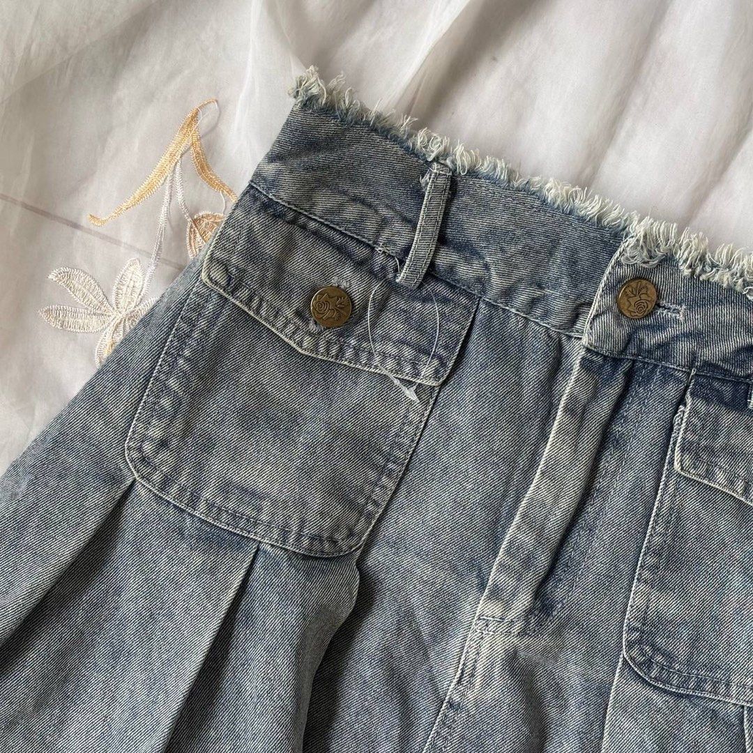Distressed Hard Denim Pleated Mini Skirt (Category: Skirts) located in Manila. Submitted by petalfinds_ (Listing ID 1464238757, Image 2). Description: ᥫ᭡.ִֶָ𓂃 washed denim pleated flowy skirt ౨ৎ 𝐛𝐫𝐚𝐧𝐝: ౨ৎ 𝐬𝐢𝐳𝐞: 25-26 wl, 15" length 🫧⋆｡˚ 𝐝𝐞𝐭𝐚𝐢𝐥𝐬: tattered waist, with pockets and buttons design, with inner shorts, pleated, hard denim! no issue ─── ⋆⋅☆⋅⋆ ── 𝖒𝖎𝖓𝖊 (𝖆𝖚𝖙𝖔 𝖞𝖔𝖚𝖗𝖘): 159.