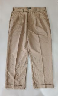 (Category: ) located in . Submitted by aydenthriftwear (Listing ID 1464143424, Image 1). Description: .