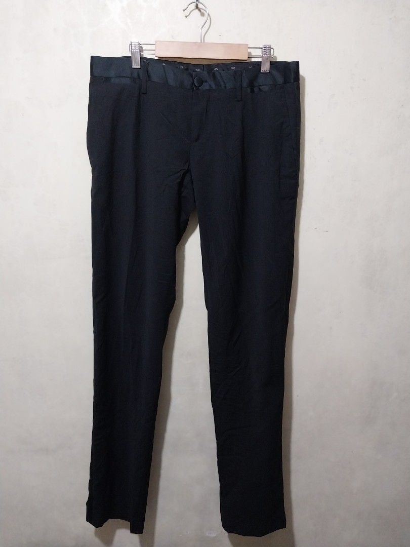 Dolce and Gabbana black trouser slocks (Category: Other Bottoms) located in Manila. Submitted by PrinceDani.Clothing (Listing ID 1464239722, Image 1). Description: dolce and gabbana black trouser pants Size 32in waist 40in length 7in leg opening .