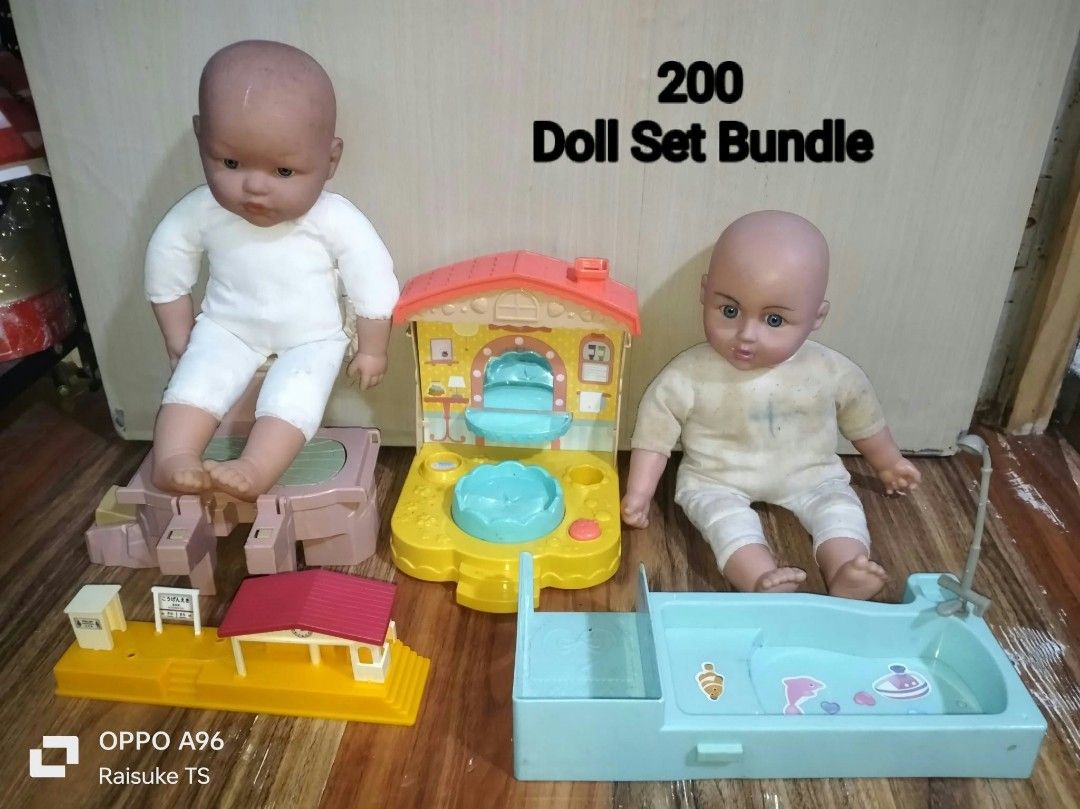 Doll Set Bundle (Category: Interactive Toys) located in Taguig. Submitted by raisuketoysshop (Listing ID 1464192052, Image 1). Description: PTPA NEW ARRIVAL!!.. PLEASE RESPECT POST AND PRICES.. Tested working and in good condition.. Secondhand Items Declared as is pa din po Pm for demo video What you see is what you get.. Please manage your expectations.. +40% COD Sho pee Check Out (sho pee fee+Tax+shipping materials) +40 Pesos For Check Out Link