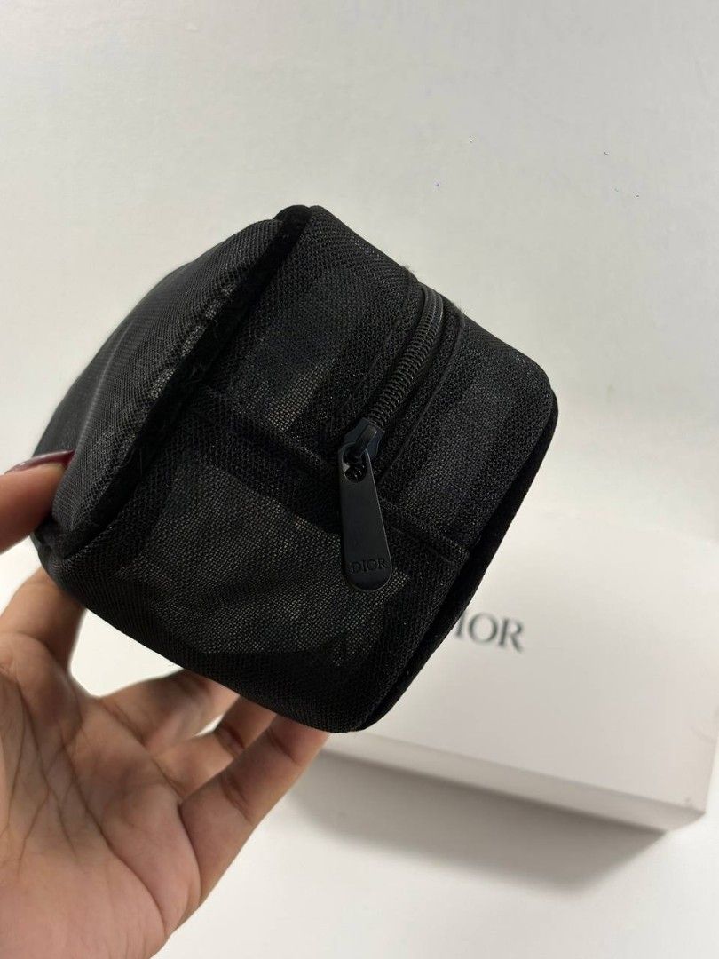 D|or Mesh Black Pouch (orig) (Category: Purses & Pouches) located in Manila. Submitted by whimsy.finds (Listing ID 1464198200, Image 2). Description: Auth. GWP with box Payment first basis via Gcash / Maribank / Maya Ship via Lalamove / JNT *No rush shipping *Open for bulk order.