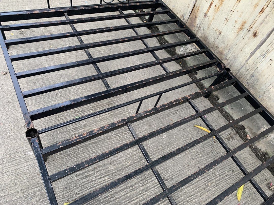 Double Deck (Up - Single/Down - Double) (Category: Bed Frames & Mattresses) located in Manila. Submitted by xx.yvi (Listing ID 1464204990, Image 3). Description: For sale Double Deck - 5,000 (can nego) - Malolos, Bulacan - Pick- up only Pm .