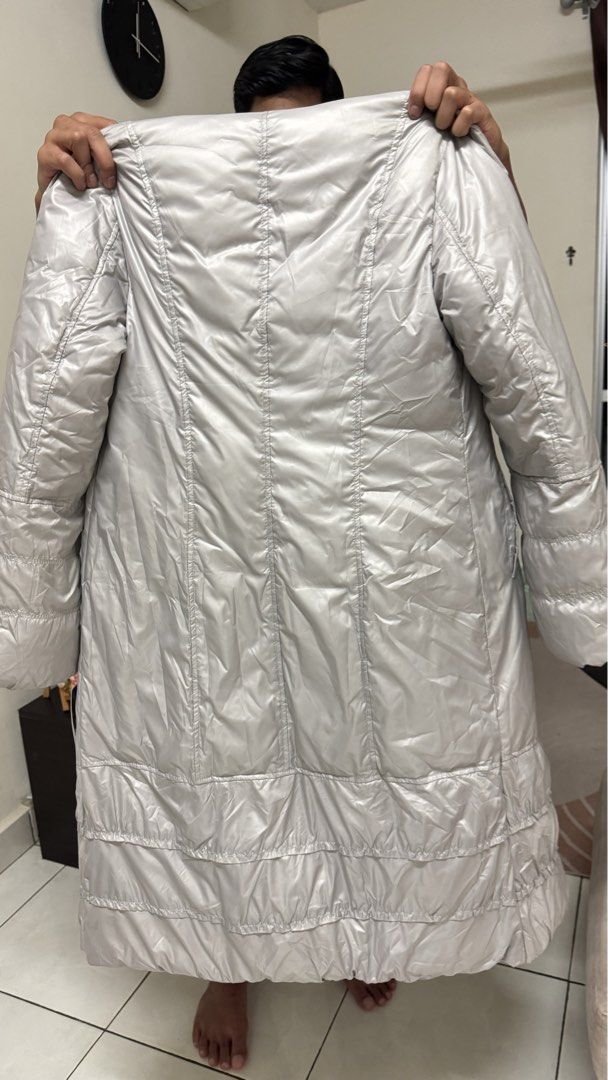 Down Jacket Winter (Category: Coats, Jackets and Outerwear) located in Kuala Lumpur. Submitted by preloved_khal (Listing ID 1464330511, Image 2). Description: New with tag! Fit S-M Malaysian size reason jual sbb tak muat:(.