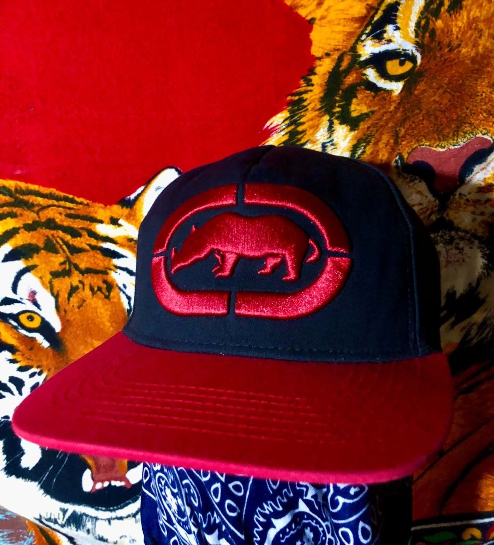 ECKO UNLTD BIG LOGO (Category: Caps & Hats) located in Talisay. Submitted by jerr_mcsn_jr_101920 (Listing ID 1464235038, Image 1). Description: Ecko Unltd Big Logo‼️ Asnew Condition Snapback OneSize No issue.