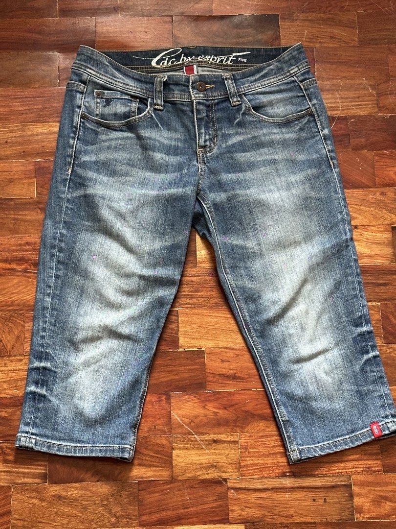 EDC by Esprit capri jeans (Category: Other Bottoms) located in Cainta. Submitted by buy.preloved (Listing ID 1464217211, Image 1). Description: .