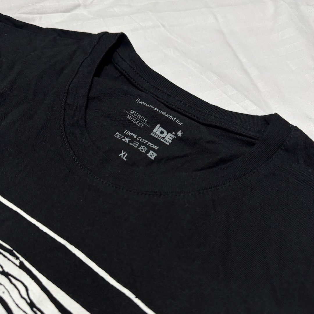 EDVARD MUCH THE SCREAM (Category: Tshirts & Polo Shirts ) located in Pasig City. Submitted by jaaard (Listing ID 1464230741, Image 3). Description: For sale size XL 22.5x30 Excellent condition Pm.