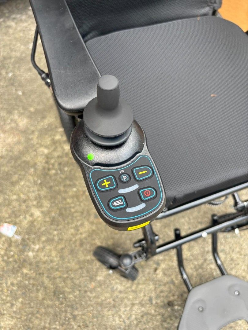Electric wheelchair foldable (Category: Wheelchairs) located in Quezon City. Submitted by gabi2026 (Listing ID 1464179600, Image 2). Description: ELECTRIC 💡 WHEELCHAIR LITHIUM BATTERY ONHAND HIGH QUALITY DURABLE BRANDNEW PICK UP DELIVER VIA LALAMOVE COD GCASH BANK CREDIT CARD.