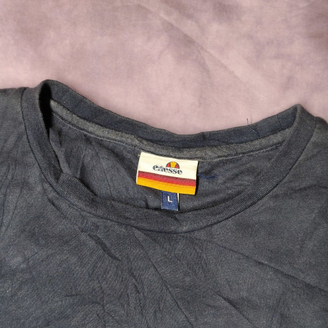 Ellesse t shirt (Category: Tshirts & Polo Shirts ) located in San Jose. Submitted by dripdropph22 (Listing ID 1464291241, Image 2). Description: elesse 399+sf issue cut tag unli vouche unli Vc.