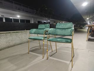 Dining Chairs, Bar Stools & Bar Tables Collection item 1