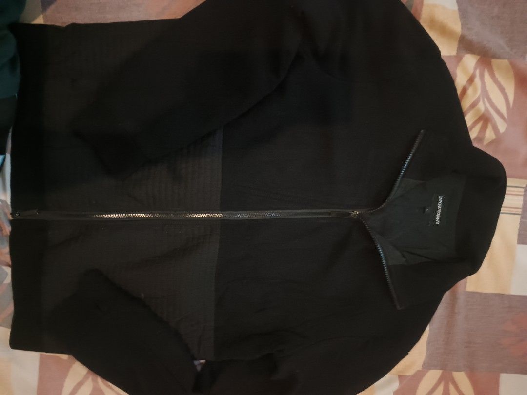 Emporio Armani jacket (Category: Activewear) located in Odiongan. Submitted by thriftngo26 (Listing ID 1464163763, Image 2). Description: emporio Armani full zip jacket.
