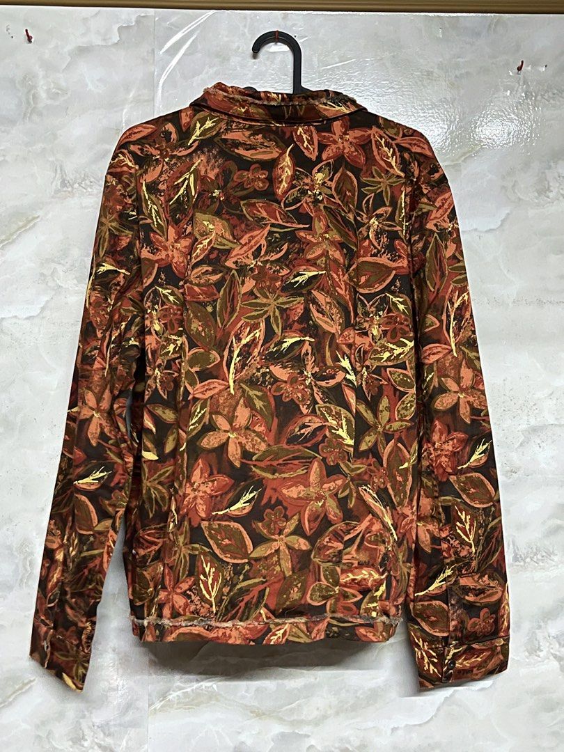 Esoteric Orange Jacket | Vintage, 2000s (Category: Coats, Jackets and Outerwear) located in Paranaque City. Submitted by hearty444 (Listing ID 1464249022, Image 2). Description: - fits up to large.