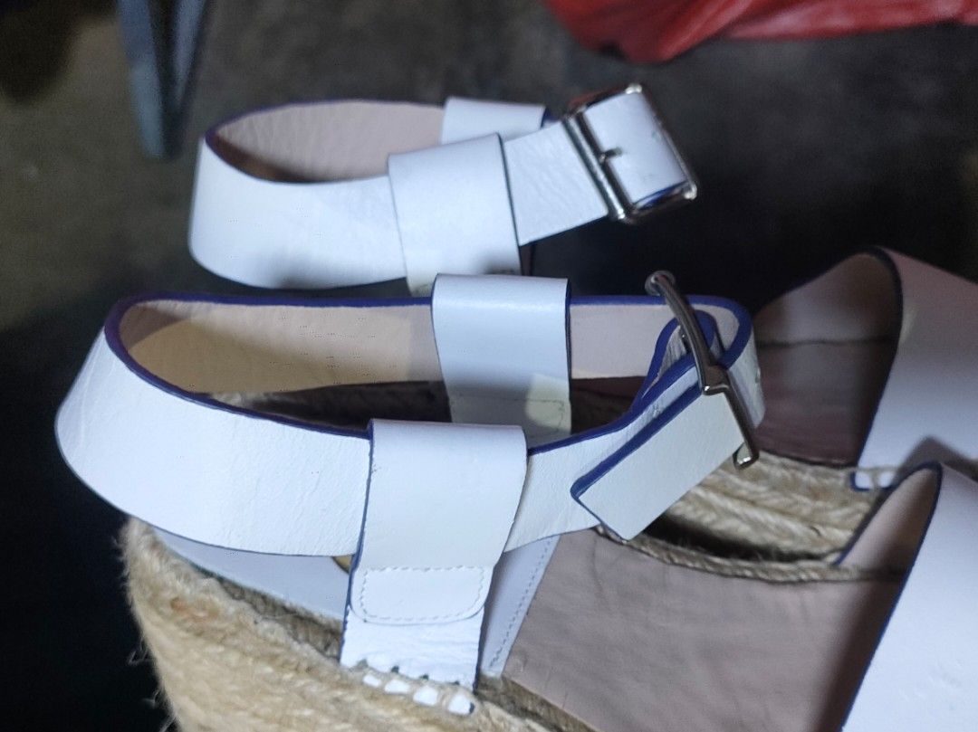 Espadrille ras (Category: Flats & Sandals) located in Sindangan. Submitted by branden_line (Listing ID 1464159837, Image 2). Description: espadrille wedge sandal size 6 Made in Spain.
