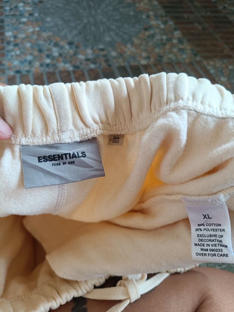 Essentials Cream Short (Category: Shorts) located in Bulacan. Submitted by moybilog (Listing ID 1464252469, Image 3). Description: .
