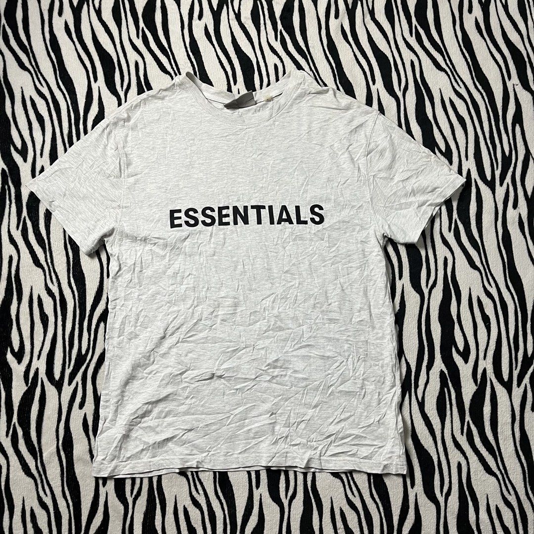 Essentials script tshirt (Category: Tshirts & Polo Shirts ) located in Manila. Submitted by royaldripmanila (Listing ID 1464277767, Image 1). Description: Sign of usage W22 L29.5.