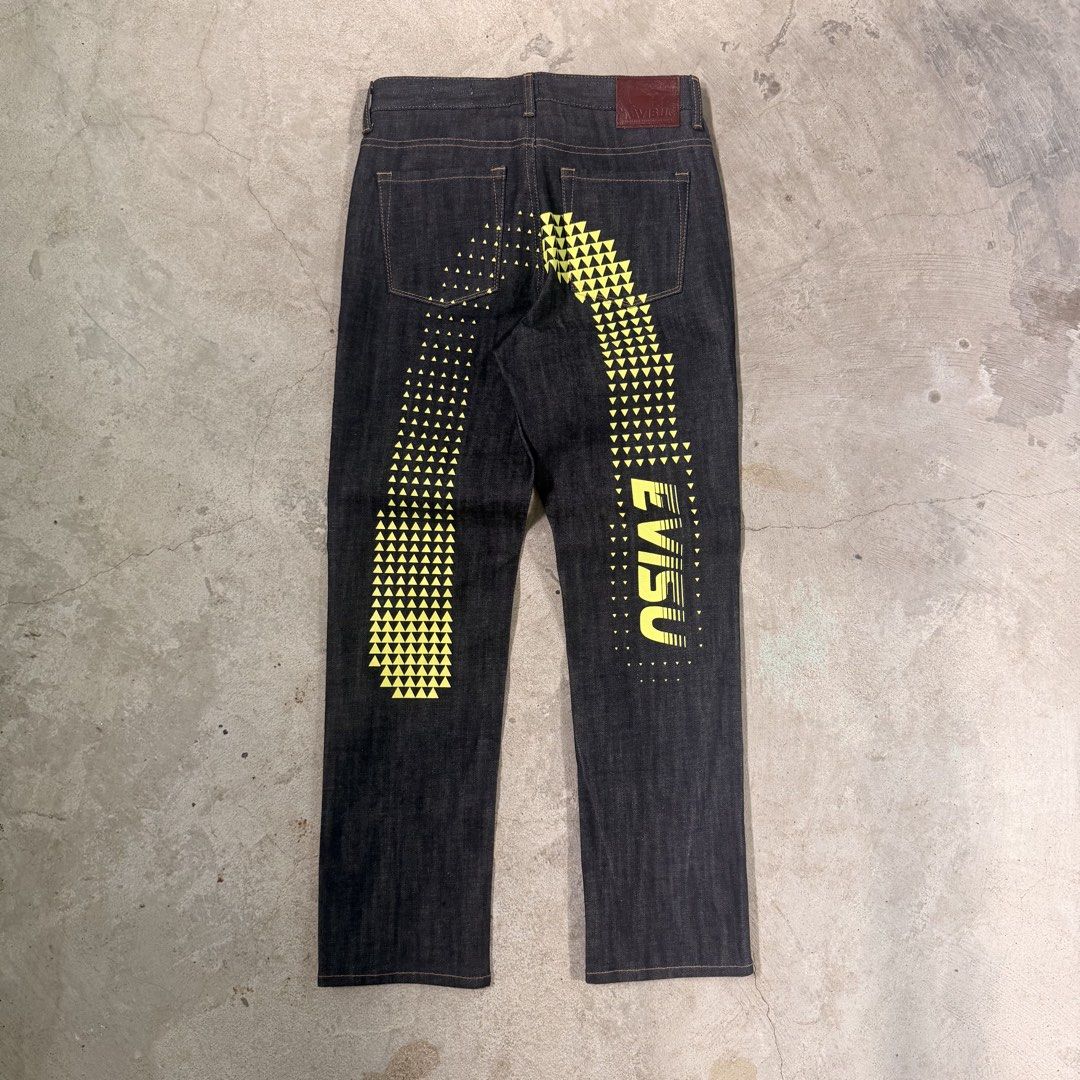 Evisu Geometric Daicock Pants (Category: Jeans) located in Silang. Submitted by offrackboys (Listing ID 1464281543, Image 1). Description: Evisu Geometric Daicock Pants Size: 28 Measurements upon request Condition: Like New Issue(s): None ₱3450 Negotiable.